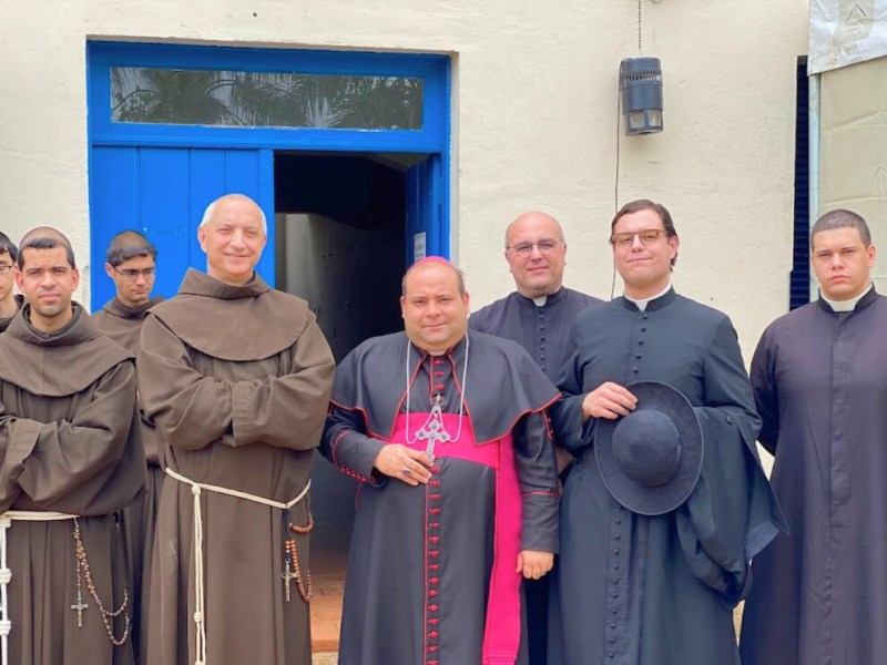 Chegada do Rev. Pe. Leonardo Holtz e do Rev. Pe. Gabriel&nbsp;Spínola
