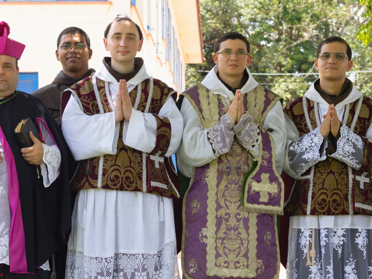 Primeira Missa do Rev. Frei João Maria&nbsp;Vianney