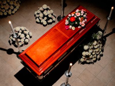 Um Funeral Católico